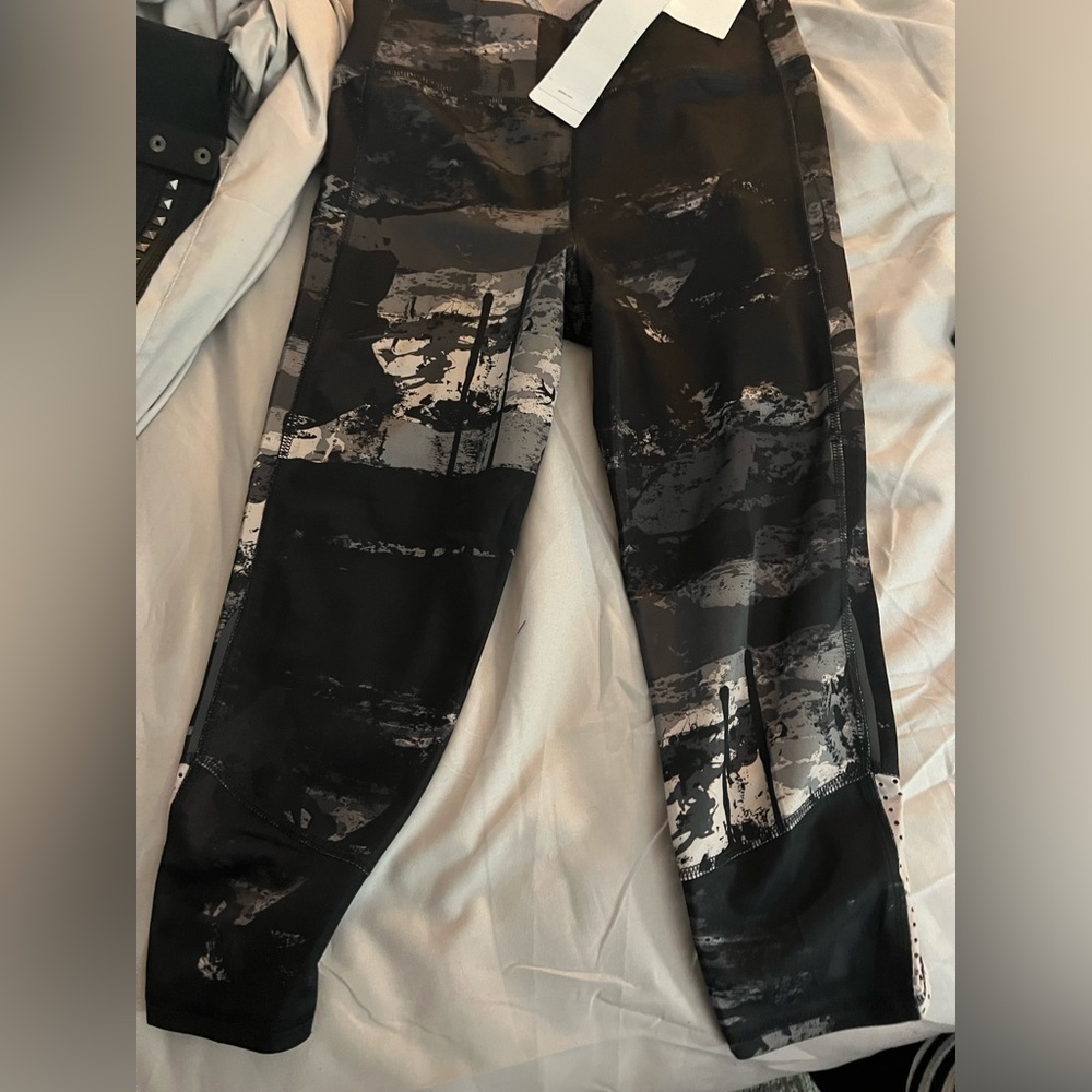 Adidas crop track pants xs NWT